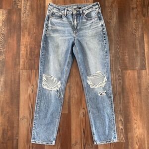 American Eagle Mom Jean Light Wash Distressed High Rise Denim Pants 6 Regular